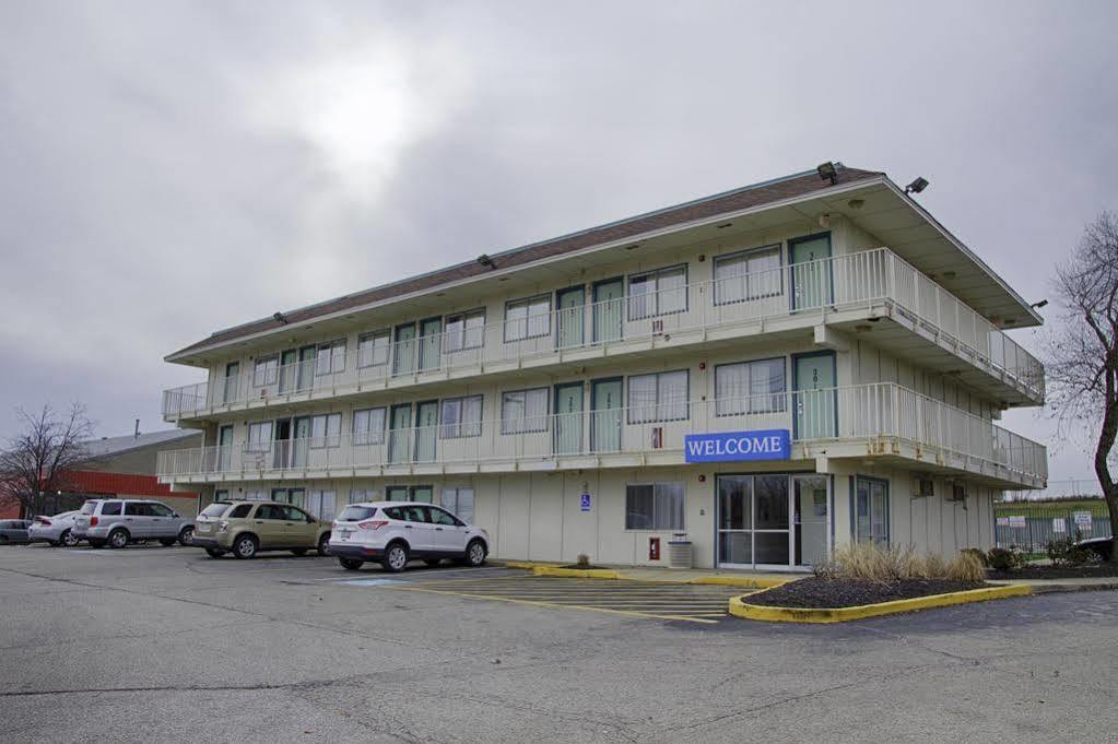 Super 8 By Wyndham Florence Ngoại thất bức ảnh