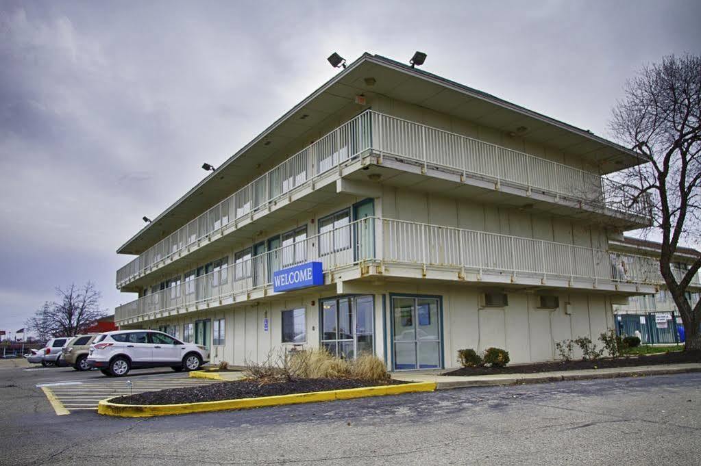 Super 8 By Wyndham Florence Ngoại thất bức ảnh